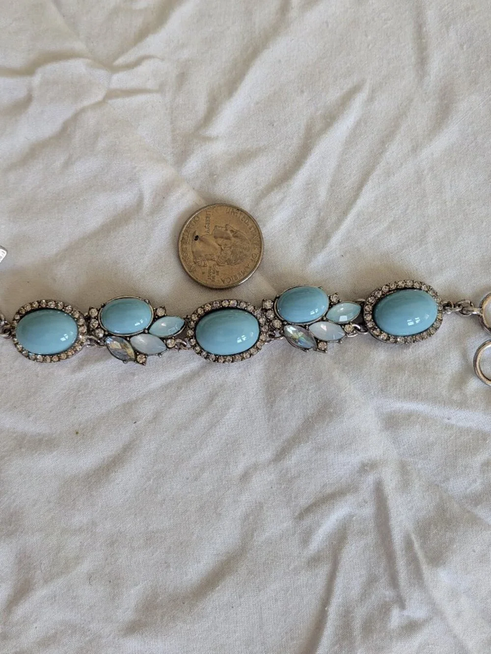 🌸  Faux Turquoise, Mother of Pearl, and Silver Bracelet
